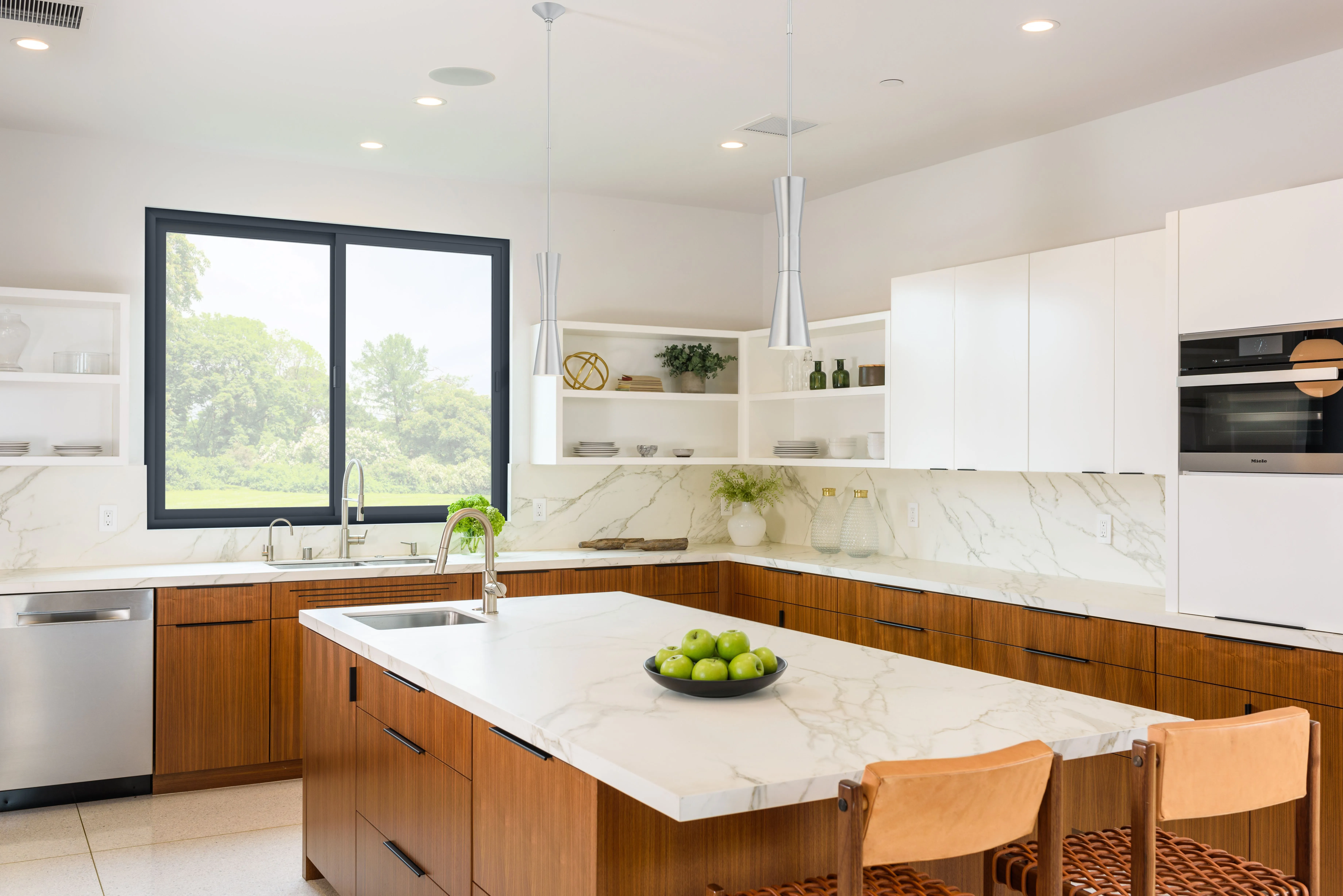 C700 Fiberglass Series window